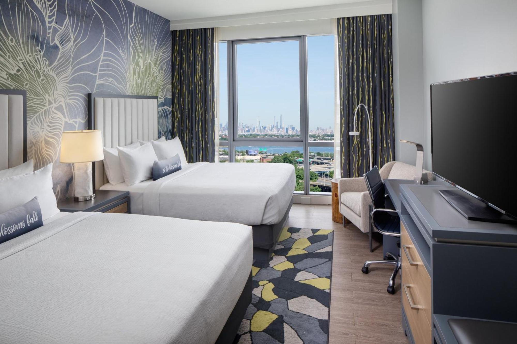 Hotel Indigo Flushing - Laguardia Нью-Йорк Экстерьер фото